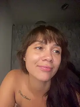 carolsapequinha online show from May 25, 3:39 am
