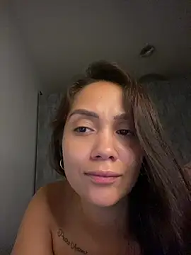 carolsapequinha online show from April 2, 2:19 am