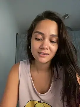 carolsapequinha online show from April 2, 4:13 pm