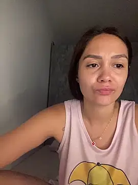 Snapshot of carolsapequinha chatting on January 31, 9:02 pm carolsapequinha online show from January 31, 9:02 pm