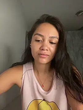 Snapshot of carolsapequinha chatting on February 1, 12:58 pm carolsapequinha online show from February 1, 12:58 pm