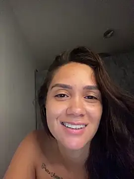 carolsapequinha online show from April 4, 12:01 pm