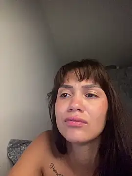 carolsapequinha online show from April 17, 11:24 am