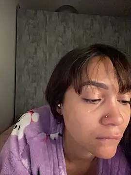 carolsapequinha online show from May 14, 10:34 am