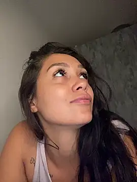 carolsapequinha online show from March 6, 11:05 am