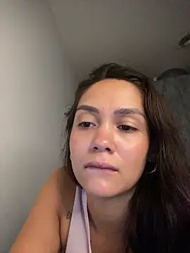 carolsapequinha online show from April 10, 11:28 am