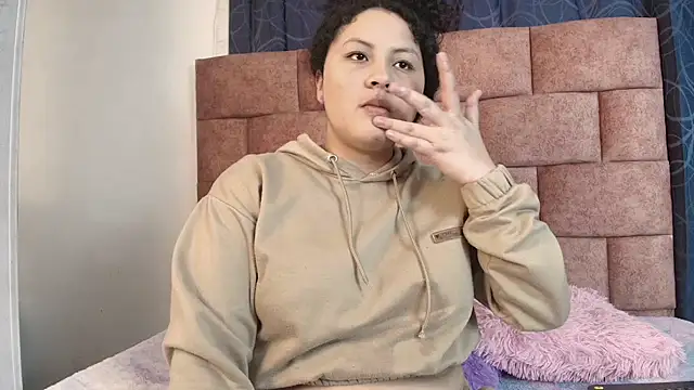 Snapshot of Baby_Disgusting chatting on November 12, 8:45 pm Baby Disgusting online show from November 12, 8:45 pm