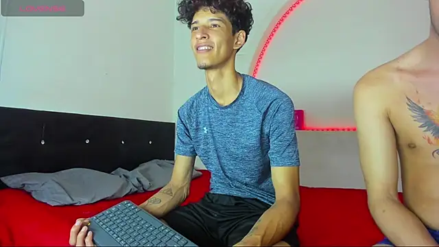 kaiborman00 online show from April 13, 3:10 am