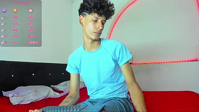 kaiborman00 online show from March 20, 3:07 am