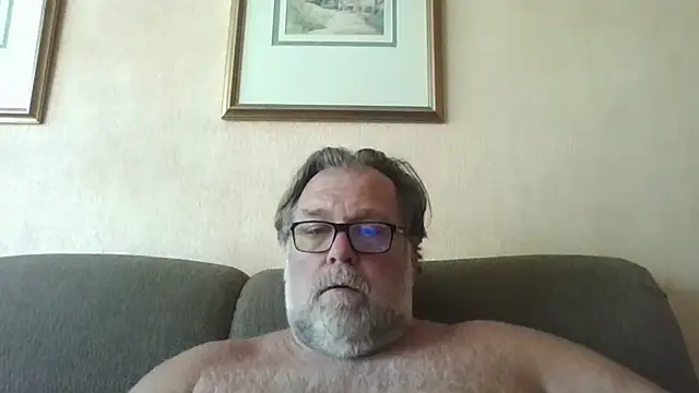 Snapshot of Joshc405 chatting on June 24, 10:40 pm Joshc405 online show from June 24, 10:40 pm