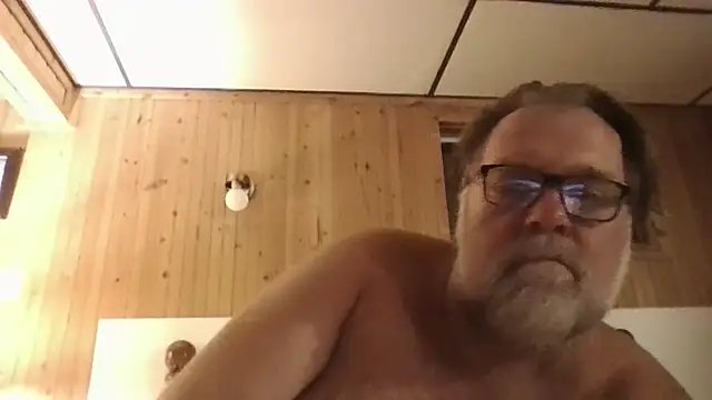 Snapshot of Joshc405 chatting on June 26, 3:01 am Joshc405 online show from June 26, 3:01 am