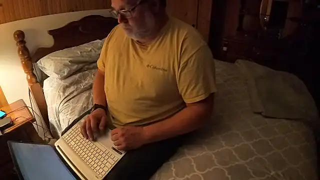 Snapshot of Joshc405 chatting on June 16, 3:17 am Joshc405 online show from June 16, 3:17 am