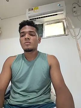 Snapshot of SeductivoX chatting on November 12, 8:01 pm SeductivoX online show from November 12, 8:01 pm