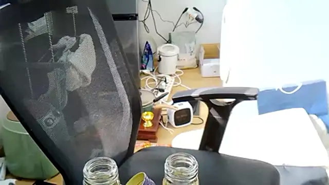 nbvmmbr online show from April 3, 6:20 am