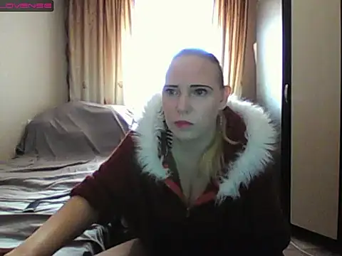 JenniDeep online show from February 13, 9:09 am