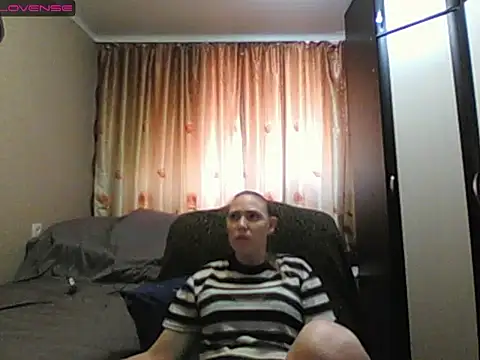 JenniDeep online show from April 14, 11:04 am