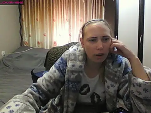 JenniDeep online show from May 8, 8:18 am