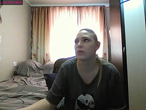 JenniDeep online show from February 8, 7:50 am