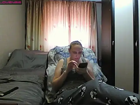 JenniDeep online show from February 5, 7:59 am