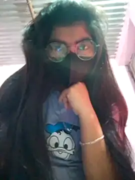 isha sharma2002 online show from December 4, 4:06 pm