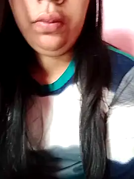 Snapshot of isha_sharma2002 chatting on November 15, 3:54 am isha sharma2002 online show from November 15, 3:54 am