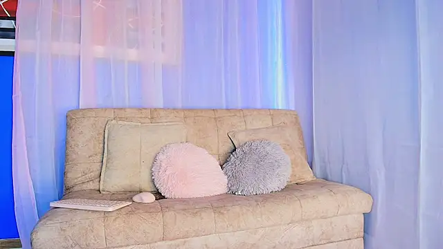 lizzy kane online show from February 20, 8:11 pm