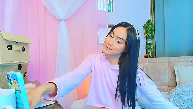 lizzy kane online show from March 5, 8:16 pm