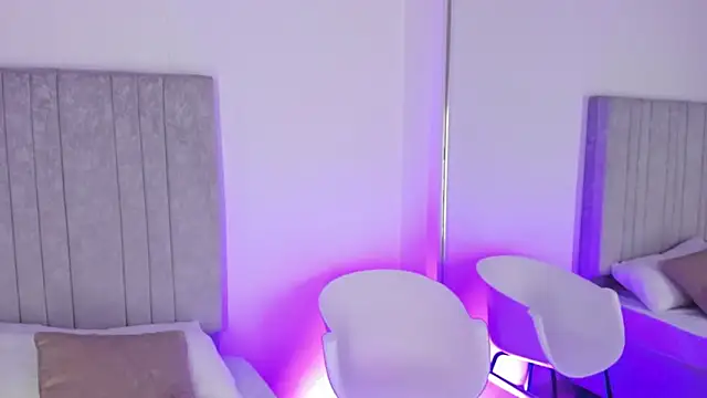 Snapshot of Martina_077 chatting on December 20, 5:05 pm Martina 077 online show from December 20, 5:05 pm