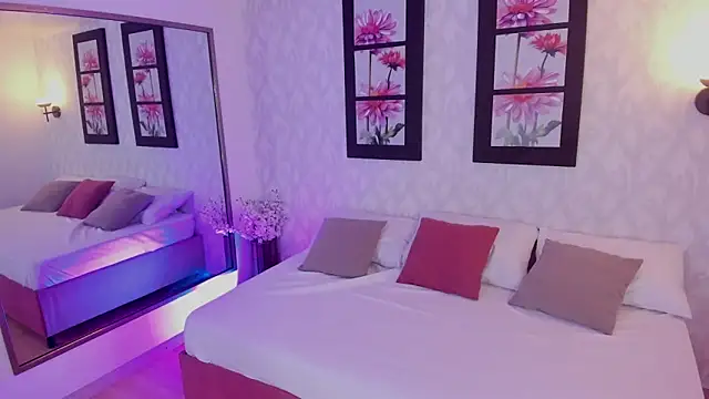 Martina 077 online show from December 4, 12:15 pm