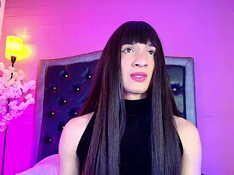 AlexiaHearts online show from December 20, 1:25 pm