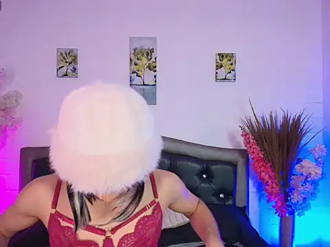 AlexiaHearts online show from February 5, 3:57 am