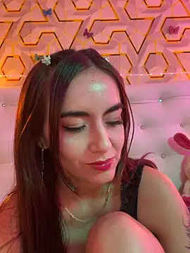 Snapshot of MelanyyJhonson15 chatting on February 3, 6:22 am MelanyyJhonson15 online show from February 3, 6:22 am