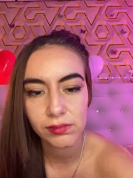 Snapshot of MelanyyJhonson15 chatting on February 20, 6:19 am MelanyyJhonson15 online show from February 20, 6:19 am