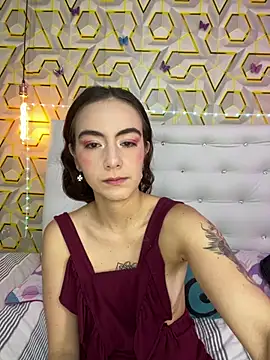 MelanyyJhonson15 online show from April 19, 3:07 am