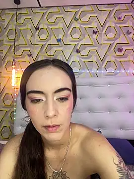 Snapshot of MelanyyJhonson15 chatting on May 4, 3:21 am MelanyyJhonson15 online show from May 4, 3:21 am
