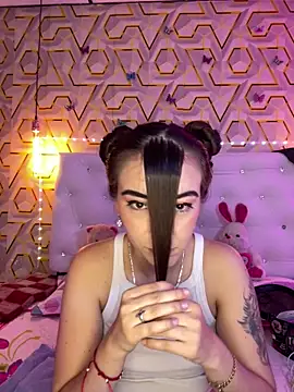 MelanyyJhonson15 online show from March 13, 3:22 am