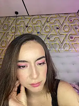 MelanyyJhonson15 online show from March 28, 3:07 am