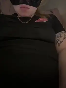 secretcouple 00 online show from March 6, 11:44 pm