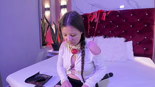 Danna-Rouse online show from February 7, 8:28 pm