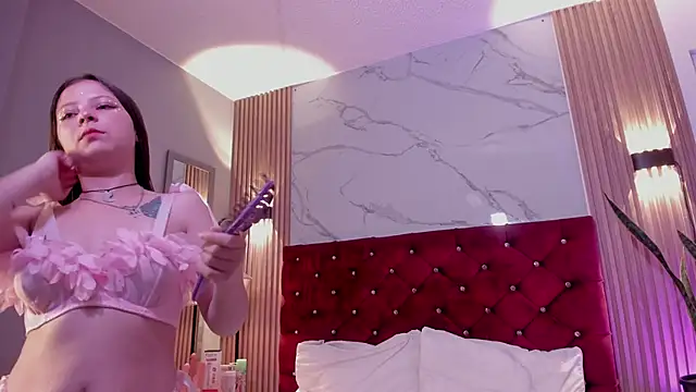 Danna-Rouse online show from March 31, 7:38 pm