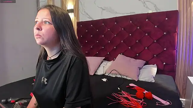 Danna-Rouse online show from March 12, 8:02 pm