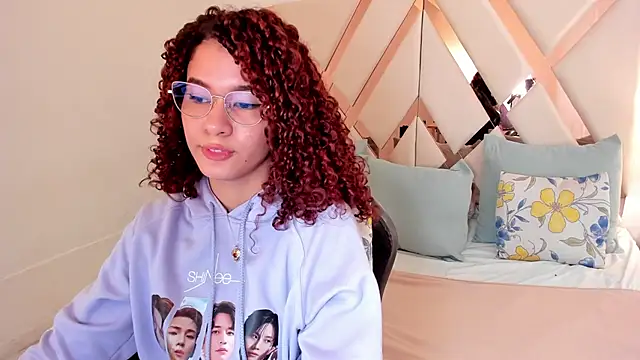 avrilwaynee online show from January 17, 12:53 pm