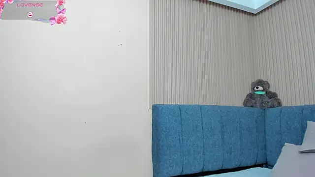 Snapshot of Dulce_emi chatting on February 9, 12:14 pm Dulce emi online show from February 9, 12:14 pm