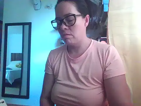 caroline 47 online show from April 30, 3:30 pm