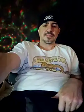 wilburydeznutz online show from December 15, 2:50 am