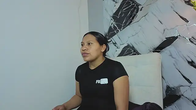 Hanna Goldenst online show from November 19, 7:36 pm