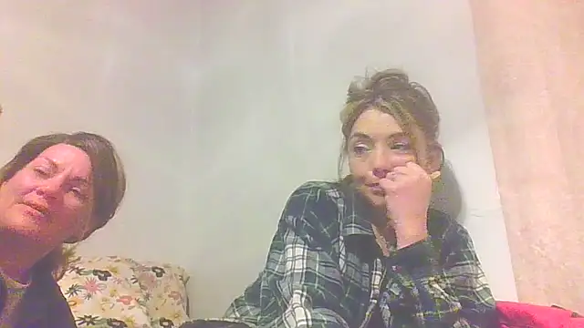 Snapshot of miatate chatting on February 26, 3:28 am miatate online show from February 26, 3:28 am