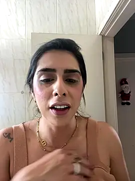 Monahliza online show from December 5, 12:26 pm