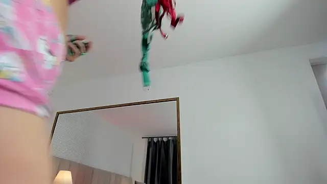 Sasha Wolff online show from March 18, 10:10 pm