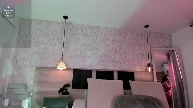 Sasha Wolff online show from May 30, 2:23 pm